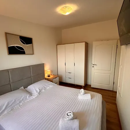 Apartments Roko Pridraga Exterior photo