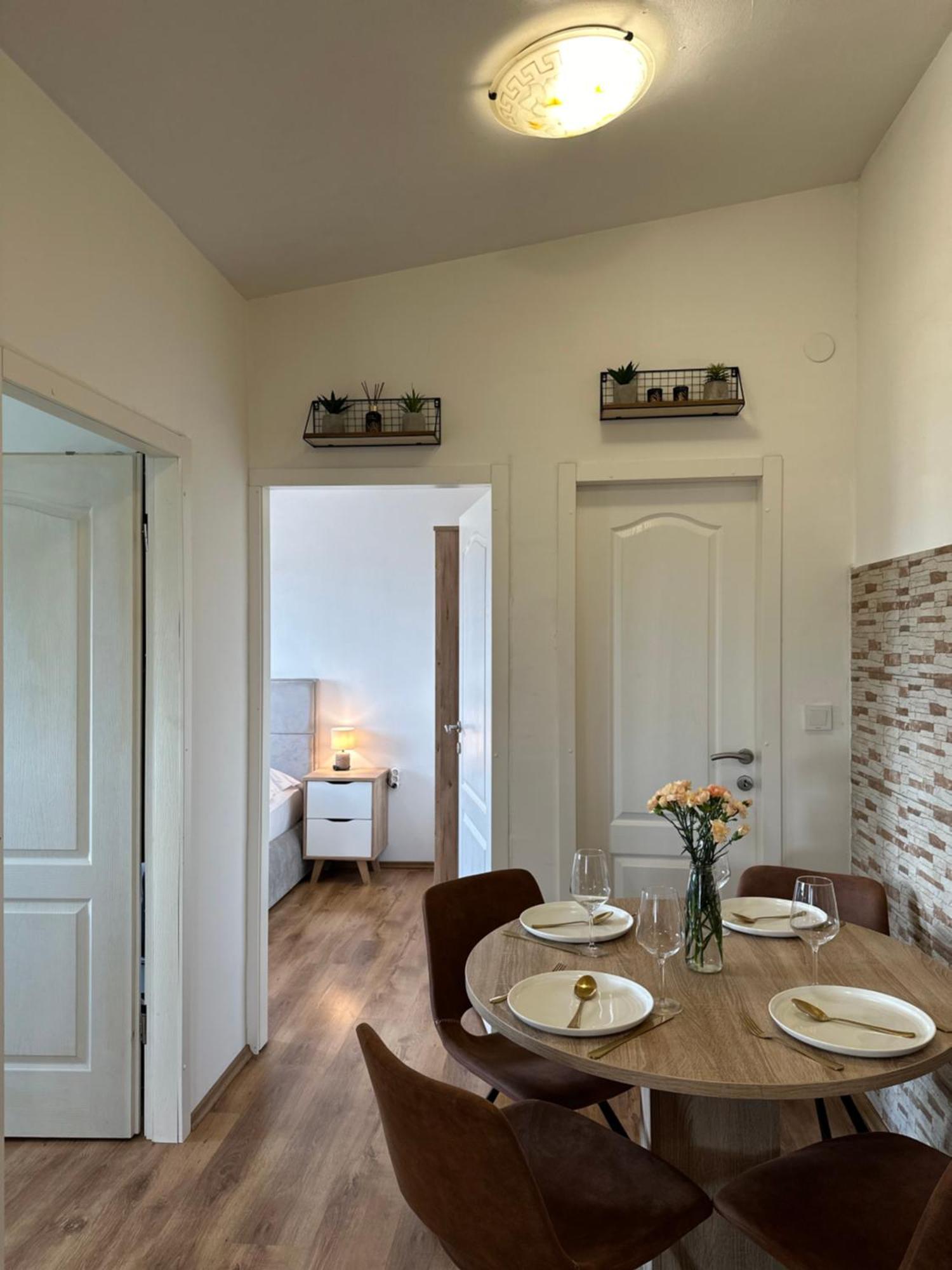 Apartment Roko *