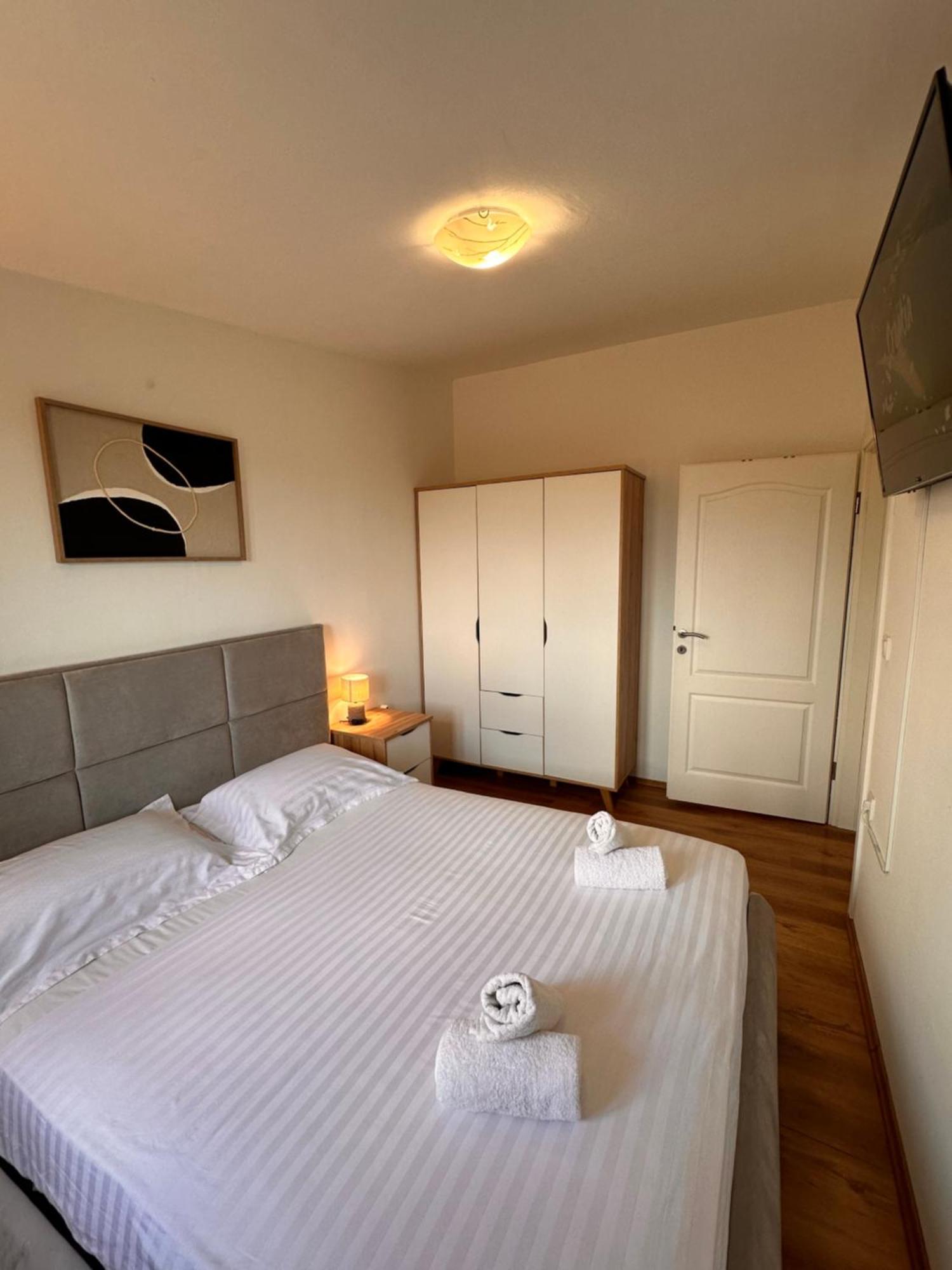 Roko Apartment Pridraga