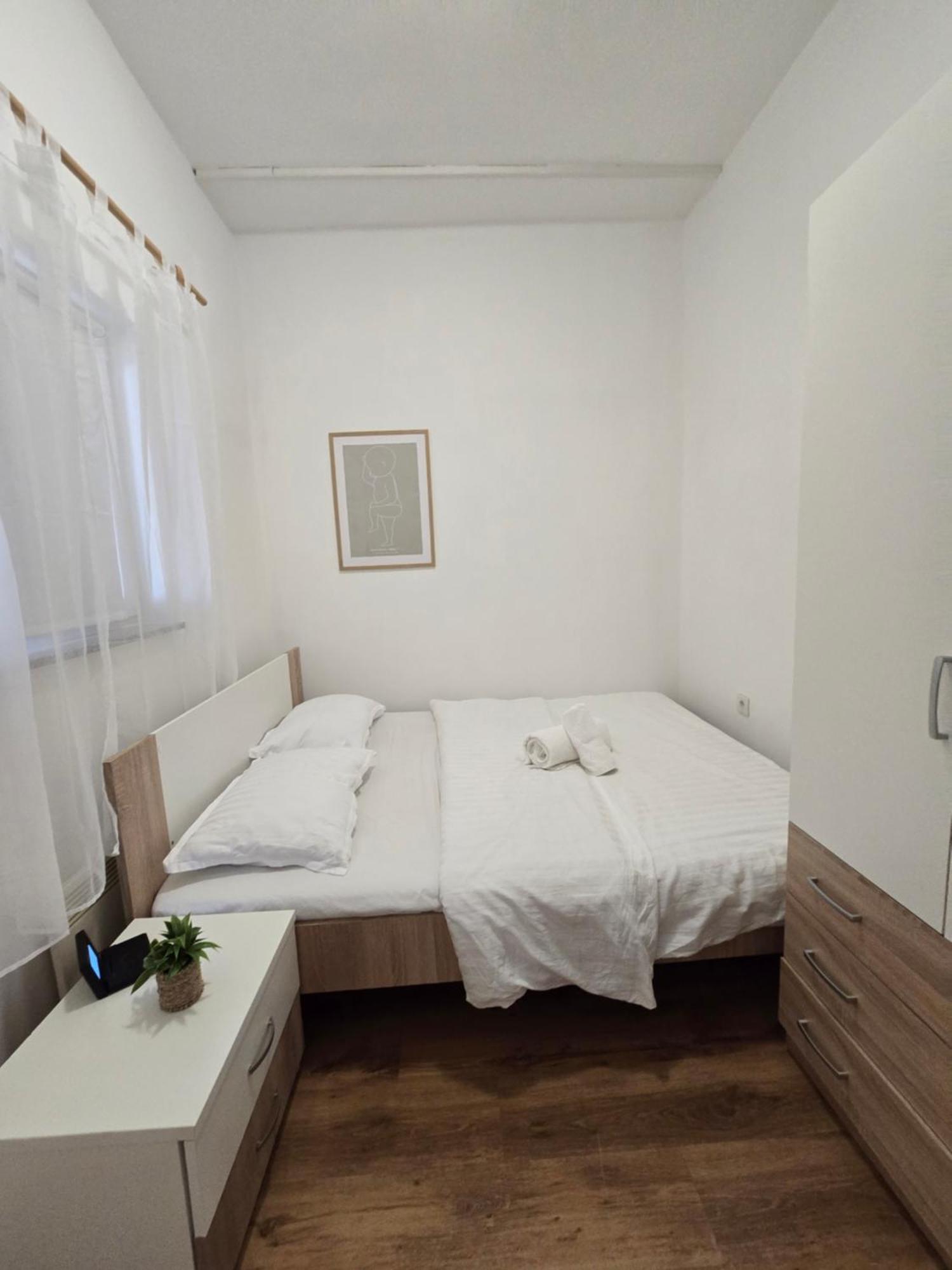 Roko Apartment *