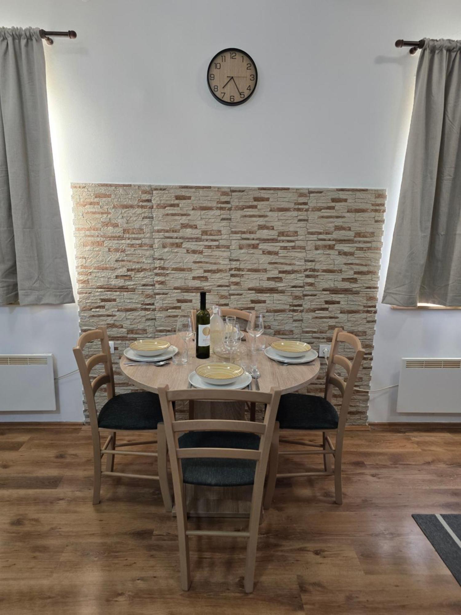 Roko Apartment Pridraga